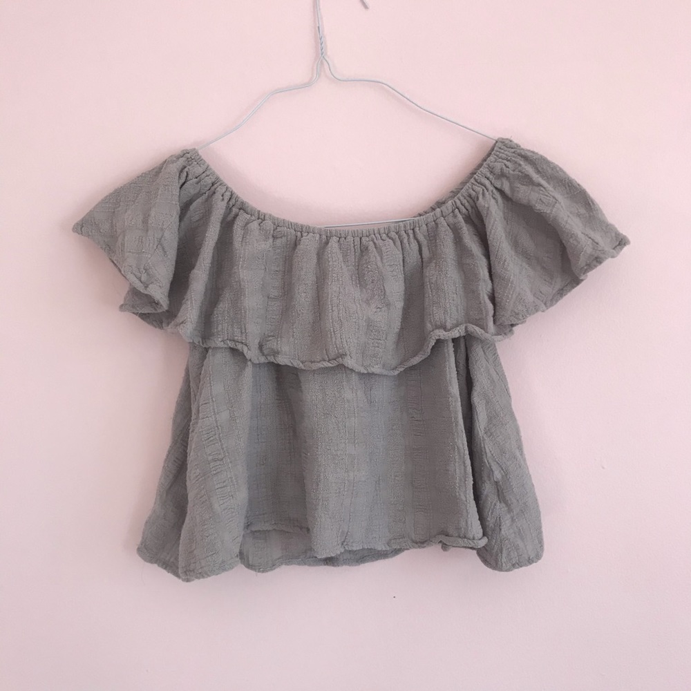 Entro cropped off the shoulder top